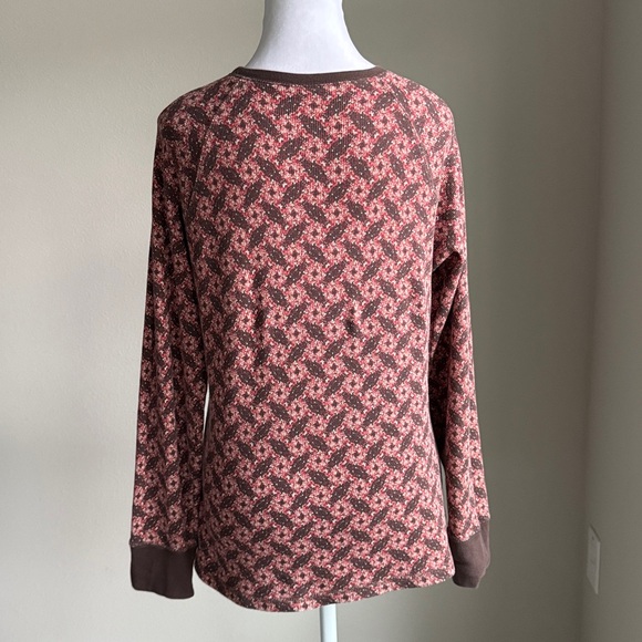 Cabela’s women’s longsleeve thermal shirt - Picture 4 of 6